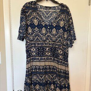 Cassee's XL blue/tan stripe print short sleeve ruffle hem v-neck dress